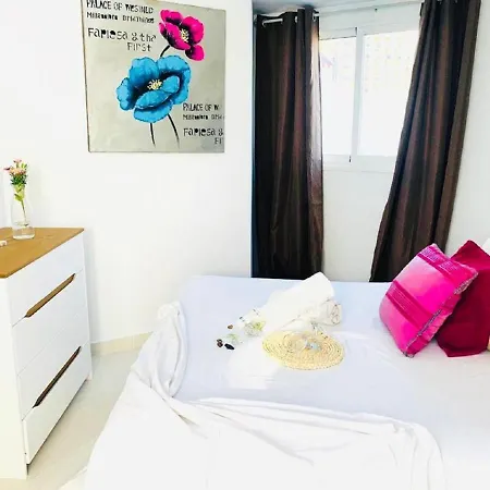 Marebello Las Americas Apartmán *