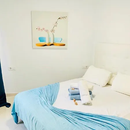 Marebello Las Americas Апартаменты *